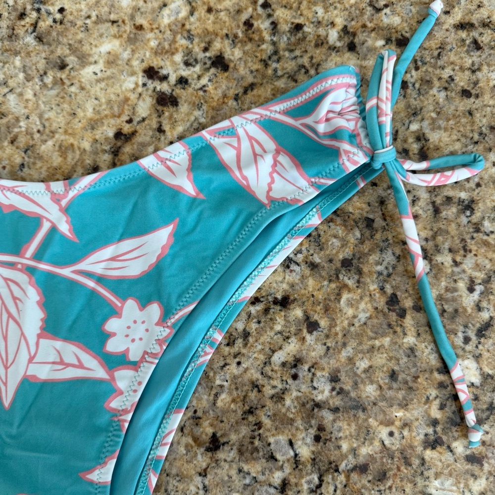 CUPSHE Floral Swim Bottom Size Large Tropical NWT - Picture 2 of 5